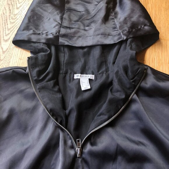 Forever 21 Black Satin Oversized Pullover Hoodie Bomber Size XS - Picture 3 of 9